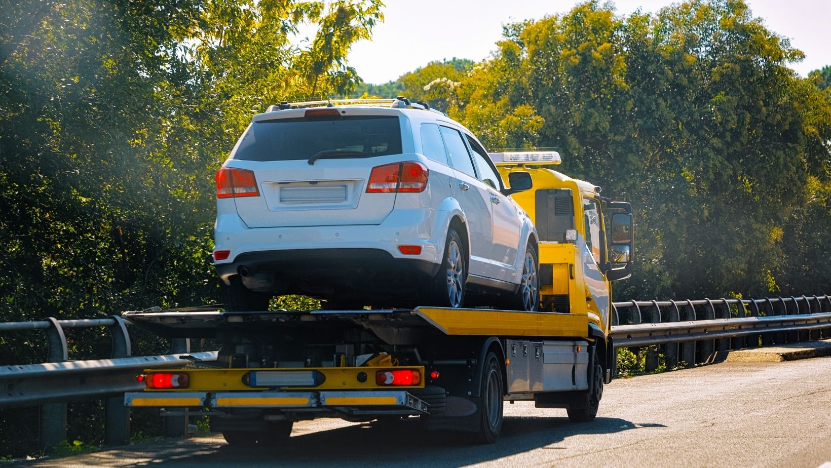 24-Hour Towing Service: Get Fast &amp; Affordable Solutions